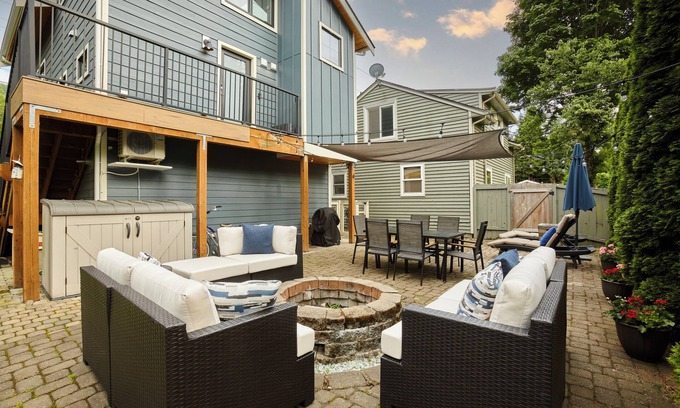 Olde Town House | The Gateway Gathering