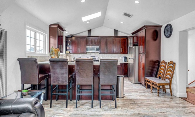 Marina House | The Gateway - Large Home Near Monterey & Beaches