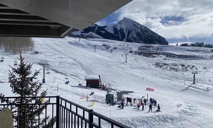 Crested Butte Condo | The Gateway Paradise! 2 bedroom You want to Ski-in/Ski-out the Gateway Paradise!
