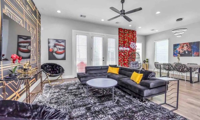 Lawndale/ Wayside Apartment | The Gatsby