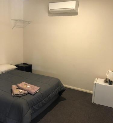 Glenreagh Hotel | The Golden Dog Hotel