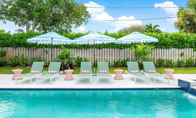 Delray Beach House | The Goodtime House - Heated Pool+Hot Tub Sleeps 10
