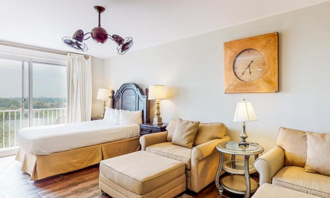 Baytowne Wharf Hotel | The Grand #2611