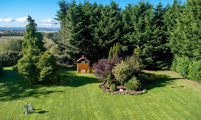 Rockbeare Bed & Breakfast | The Grange Court Hotel