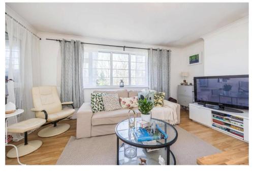 Snaresbrook Apartment | The Green Escape Woodford