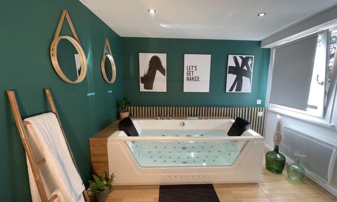 Mittelhausbergen Apartment | The Green Garden Spa & Serenity