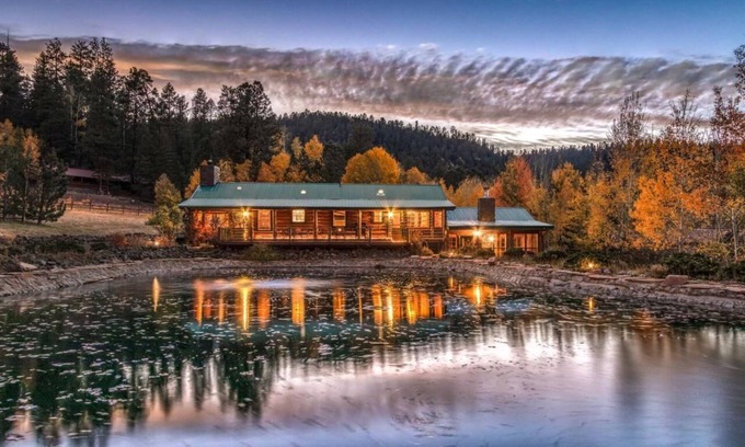 Greer Cabin | The Greer Lodge and Stables