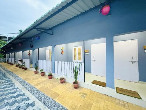 Sualkuchi Hotel | The Gulmohar Inn
