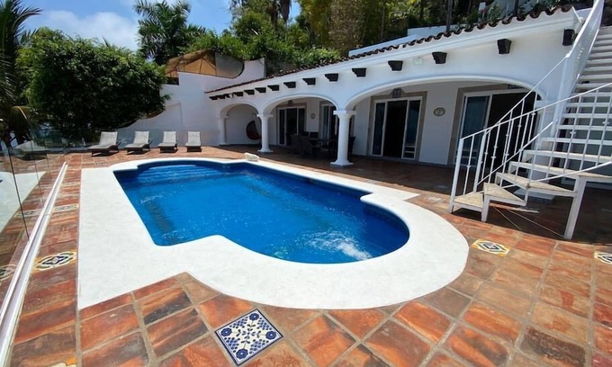 Mismaloya Villa | The Hacienda + Apartment at Del Mar PV
