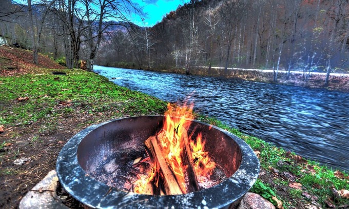 Bryson City Condo | The Hala Lodge and Campground -Roadside Class 2 - 1bed/1bath on Nantahala River