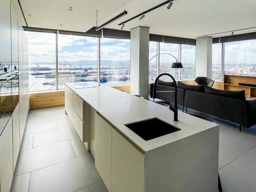 Cape Town City Centre Apartment | The Halyard