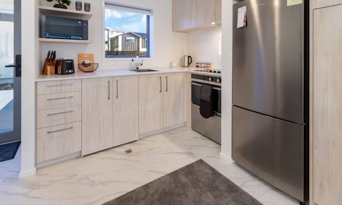 Upper Riccarton House | The happy hideaway 2 bed 2 bath