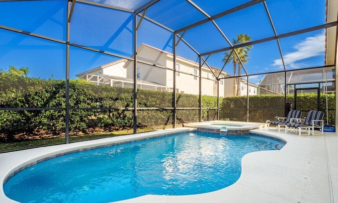 Tuscan Hills House | The Haven@Tuscan Hills, a 5 bed villa on gated community, 10 miles from Disney