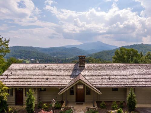 Boone House | The Hawthorn House at Hound Ears