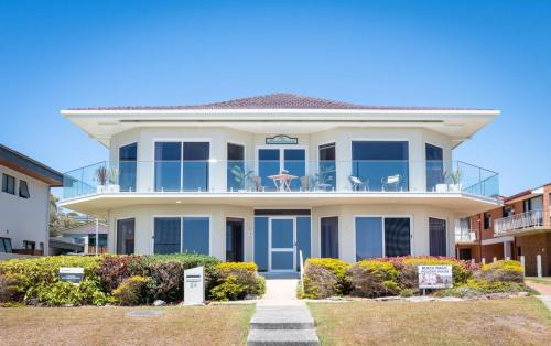 Woolgoolga House | The Headland