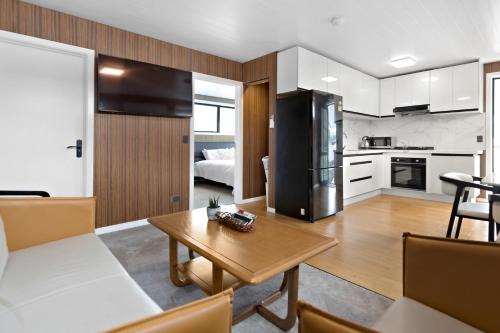 Lower Shotover Apartment | The Headley Loft