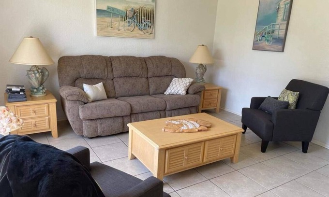 Port Charlotte House | The Heart of Port Charlotte