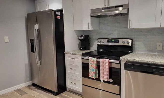 South Seminole Heights House | The Heights Haven- Perfect Tampa Location