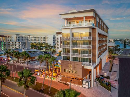 Clearwater Beach Resort | The Hiatus Clearwater Beach, Curio Collection By Hilton