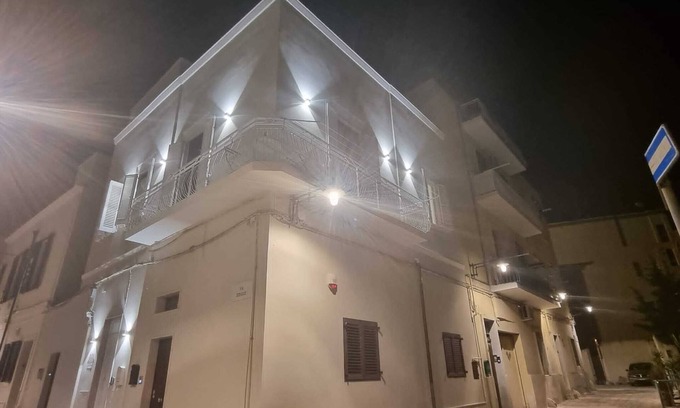 Brindisi Histotic Center House | The historic civic