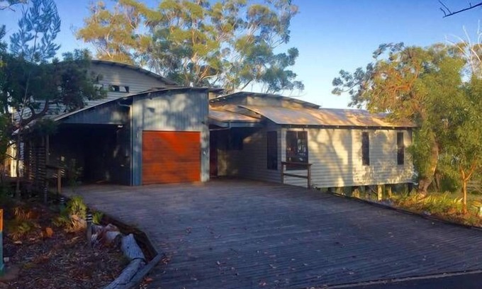 Kingfisher Bay House | The Holiday House | Kingfisher Bay, Fraser Island