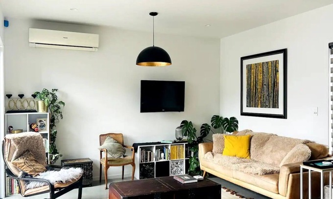 Mount Maunganui House | The HoneyComb Home - modern, gated and smartly designed. V.well located.