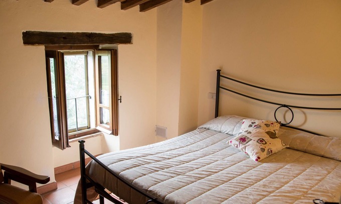 Bivio Lugnano House | The house in the Castle (free wifi)