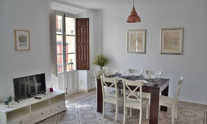 Centro - Sagrario Apartment | The house next to the Cathedral
