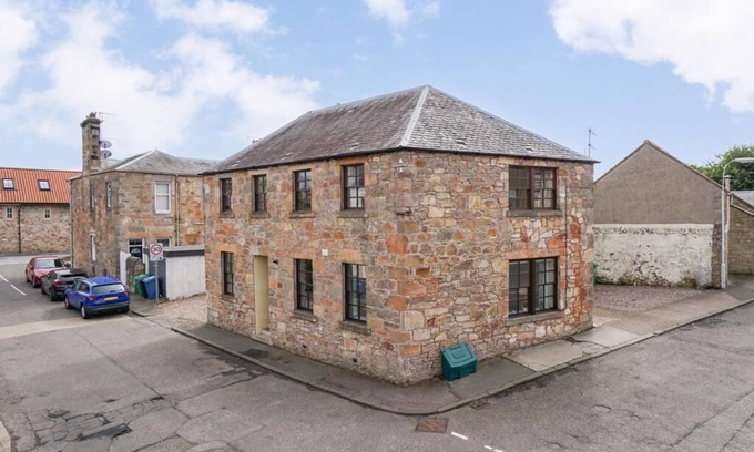 Anstruther Apartment | The Howff - Lovely 2-Bed Apartment in Anstruther