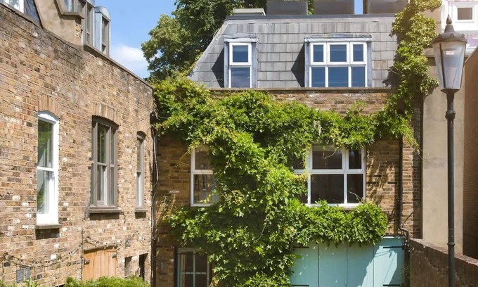 Colville House | The Iconic Portobello Mews house