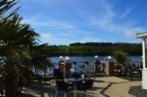 Newbridge Hotel | The Inn on the Loch