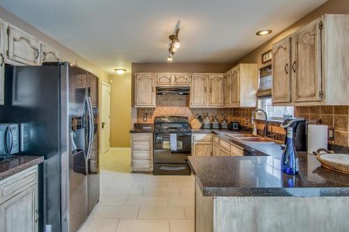 Hope Gardens House | The Jackson Cottage by Stay Local Nashville