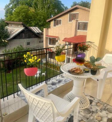 Srinagar Hotel | The Khayabaan - Luxurious Home Stay Away From Home