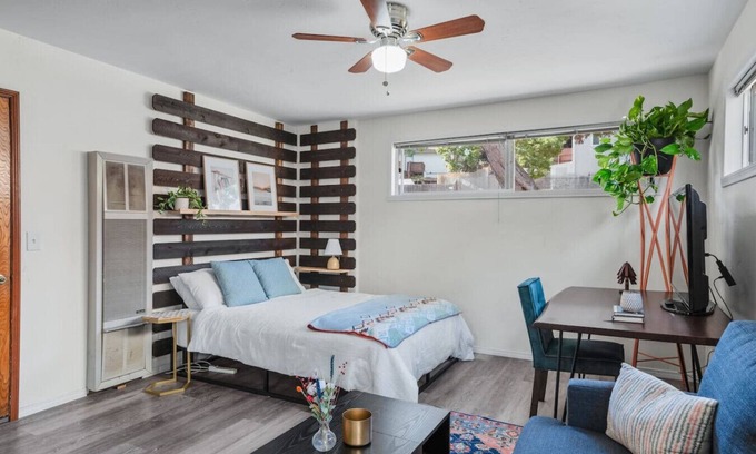 La Mesa House | The La Mesa Hideaway