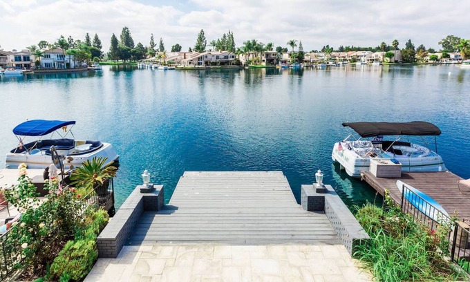 Lake Forest House | The Lake Front Fantasy on Tahoe