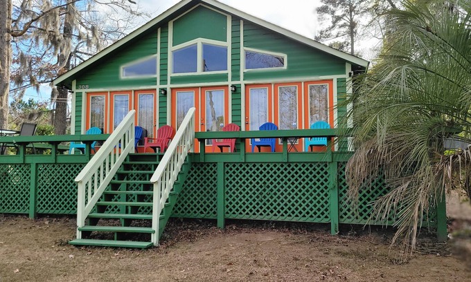 Santee House | The Lake House at Santee
