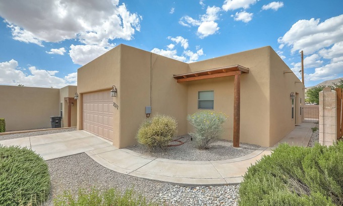 Alamogordo House | The Las Alturas House