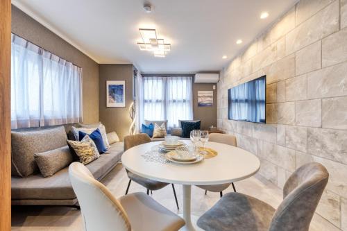 Nishinari House | THE LEAVES- MON RESORT- - Vacation STAY 16941
