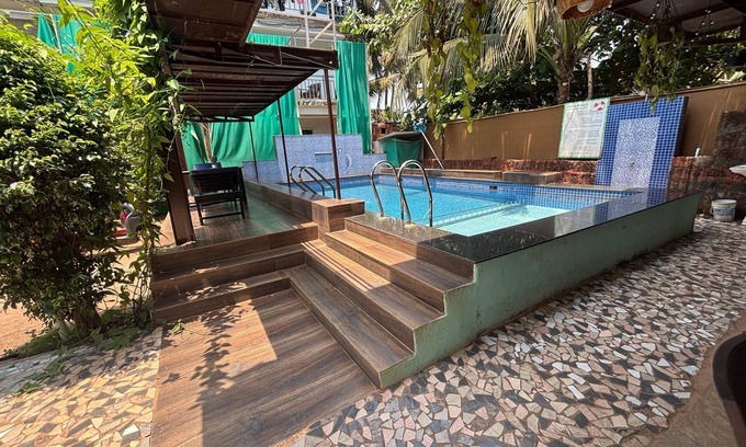 Arambol Hotel | The Leisure Cave Arambol Goa