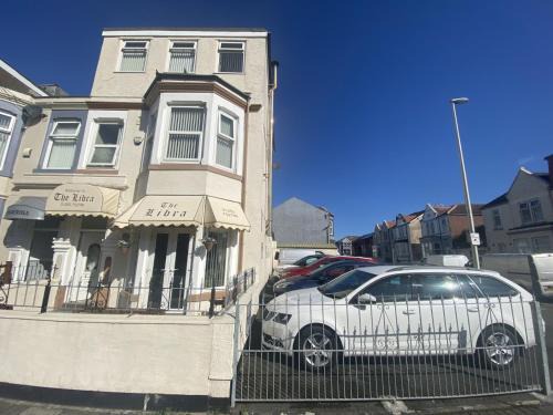 Blackpool Town Center House | The Libra - Adults Only B&B with guaranteed carpark