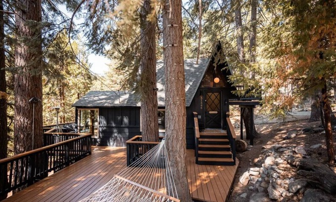 Running Springs Apartment | The Lightfoot Cabin · Mid-Century Cabin Perfect for Romantic Getaway