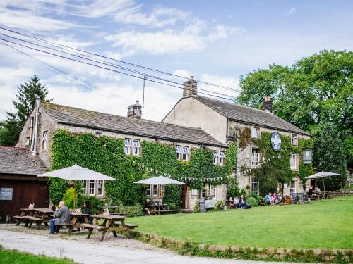 Malham Hotel | The Lister Arms