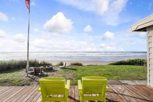 Rockaway Beach House | The Little Sand Castle