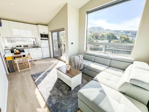 Tawa House | The Lodge @ Pembroke
