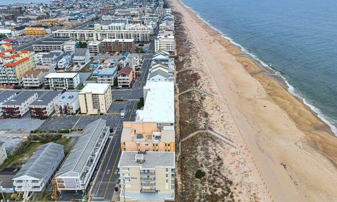 Ocean City Condo | The Loft | 1BR 1BATH Ocean Side Condo by the Ocean