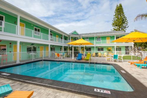 St. Pete Beach Hotel | The Lofts at St Pete Beach