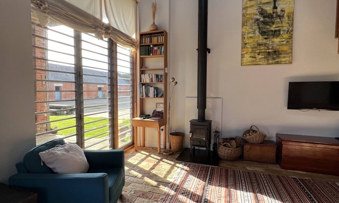 New Forest District House | The Long Barn at Warborne Farm