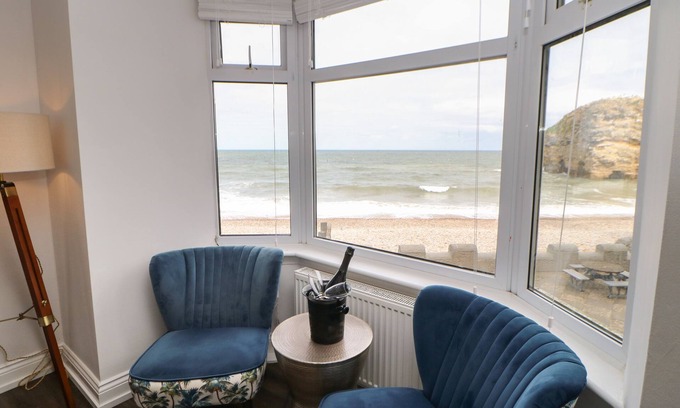 South Shields Cottage | THE LOOK OUT, pet friendly, with a garden in South Shields