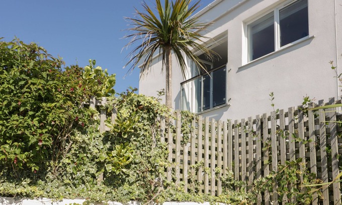 Newquay Cottage | THE LOOKOUT, family friendly, country holiday cottage in Newquay