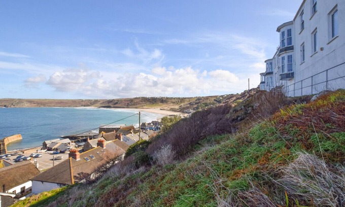 Sennen Cove Apartment | The Lookout - Sennen Cove